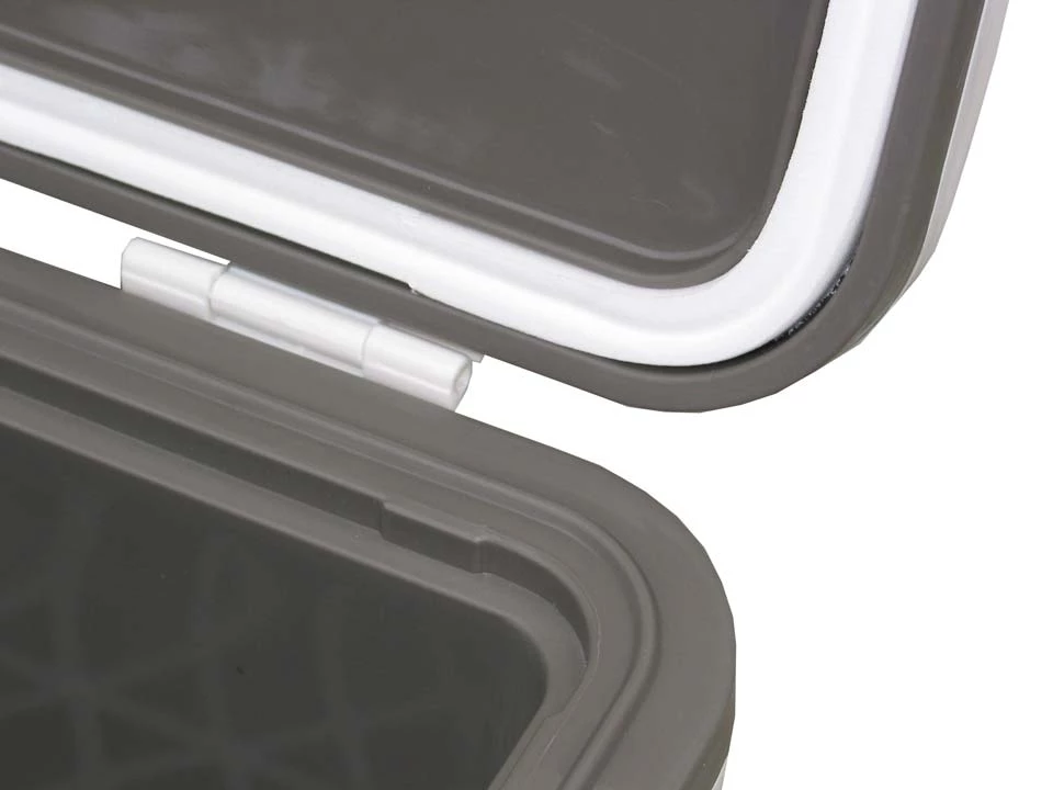 Engel USA Gear Engel 30 Qt. Cooler/Dry Box - White 4 Engel USA Gear Engel 30 Qt. Cooler/Dry Box - White